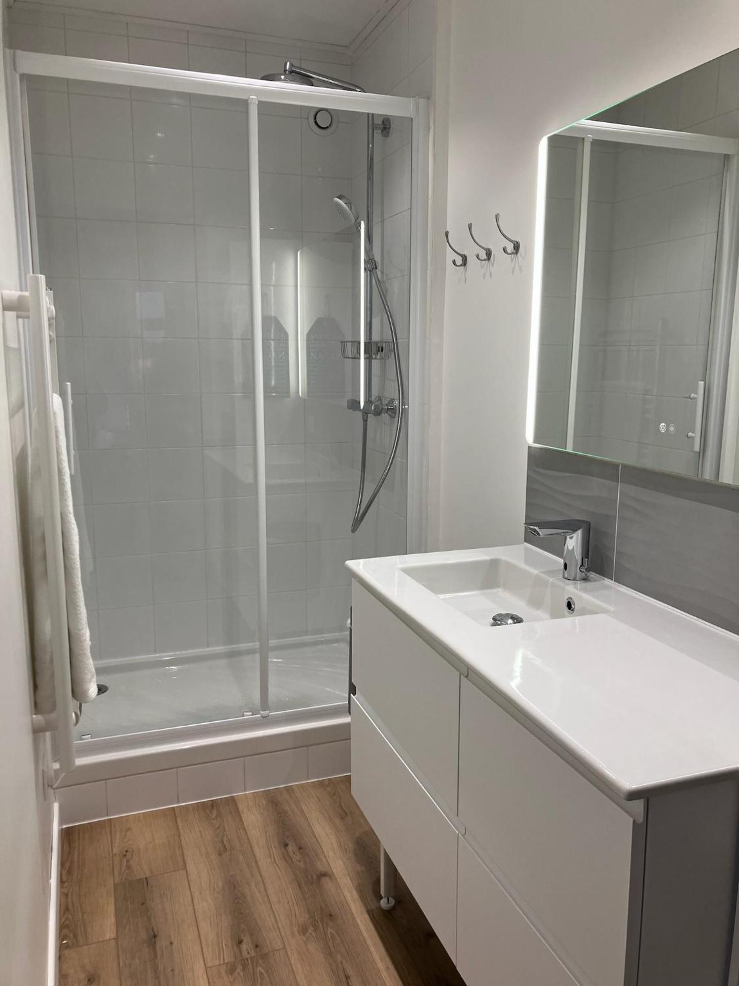 - St Brevin Les Pins - Hyper Centre - Fibre - Parking - Jusqu'a 6 Personnes